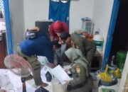 Satpol PP Kobar Gerebek Penjual Arak Putih di Jalan Dah Hamzah