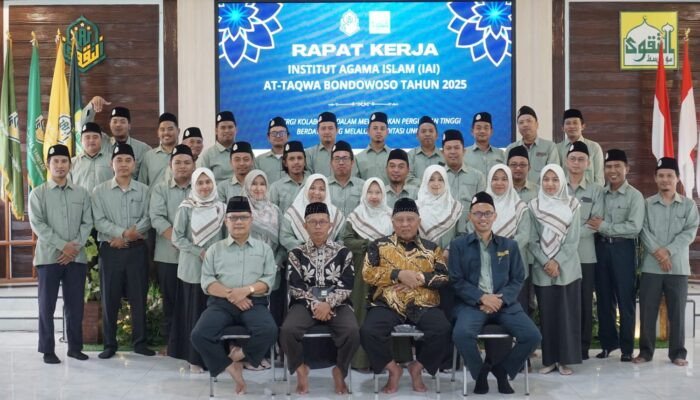 Ketua Yayasan At-Taqwa Bondowoso Buka Raker IAI At-Taqwa, Dorong Alih Bentuk ke Universitas