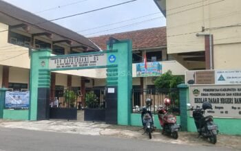 Kepala SDN Bangunsari 02