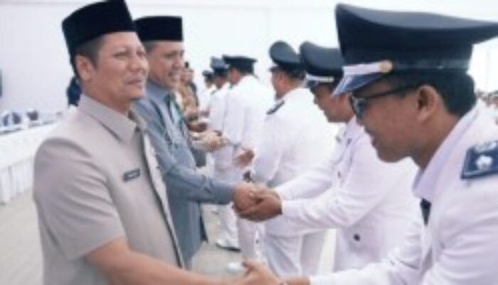 Lantik 114 Pj Kades, Wabup Kuansing Berharap Dengarkan Aspirasi Masyarakat