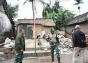 TNI Totalitas! Dandim 0822 Bondowoso Pantau Langsung Aksi Satgas TMMD 123 di Trotosari