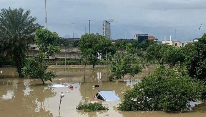Meruntuhkan Doxa Takdir Tuhan Dan Menggugat Keadilan Sosial Bencana Banjir