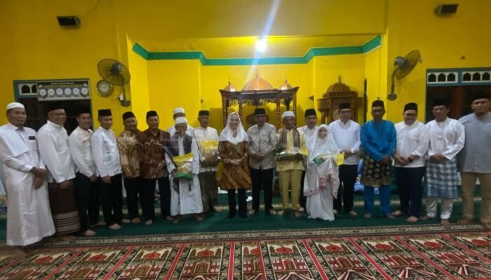Jalin silaturahmi, Bupati dan Wabup Natuna Muhibah Ramadan di Desa Sededap