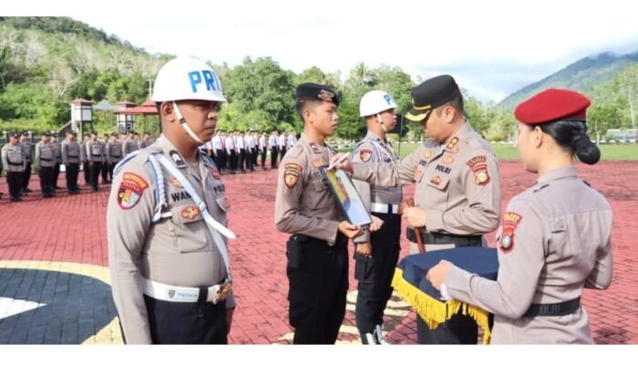 Pimpin Upacara PTDH, Polres Lingga Sampaikan Komitmen Kapolri