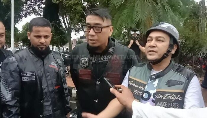 Brotherhood Off Bycer Jakarta Berbagi Sembako Kepada Masyarakat di Purwakarta