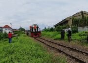 INKA Kirim dan Gelar Uji Coba KRL Jabodetabek ke Solo