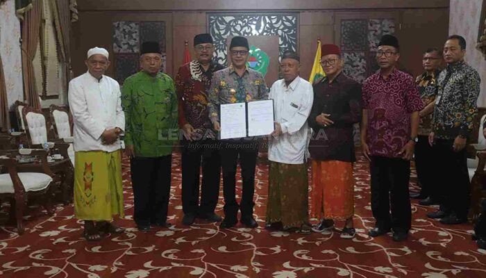 Pemkab Pamekasan Hibahkan Tanah untuk Pembangunan Kantor MWCNU