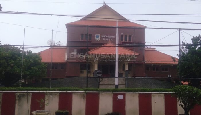 Bupati Rembang Tunda Proyek Revitalisasi  Taman Kartini Tahun Ini, Harno: “Gambarannya Biar Cetho”