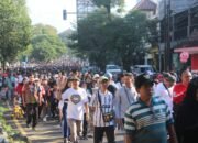 Ribuan Buruh Ikuti May Day Jalan Sehat, Gus Bupati: Jember Ramah Investor dan Investasi
