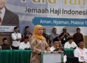 Imigrasi Surabaya Kawal Pemberangkatan Kloter Pertama Jamaah Haji 2025