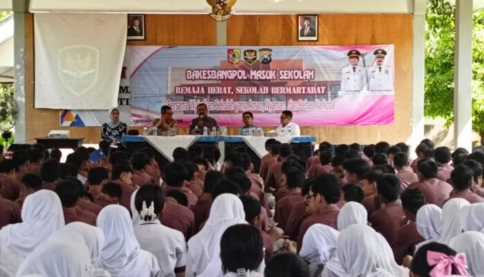 Bakesbangpol Jember Masuk Sekolah SMPN 7, Pentingnya Jauhi Narkoba dan Kenakalan Remaja