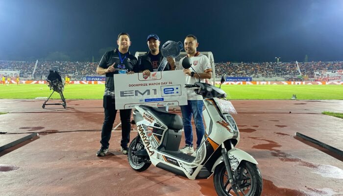 Satu Hati Bersama Borneo FC Lewat EM1 e: Borneo FC Edition