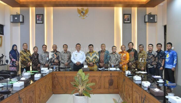 Belajar Kelola Sampah, Pemkab Ogan Komering Ilir Kunjungi TPA Kaliabu Kabupaten Madiun