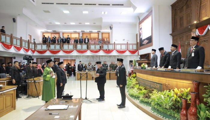 Rapat Paripurna Pergantian Antar Waktu Anggota DPRD Kota Surakarta
