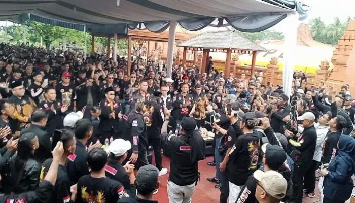 ‎Hadiri Anniversary ke-1, Anggota LSM Harimau se-Indonesia Padati Rumah Makan Joglo Apung Banjarnegara‎