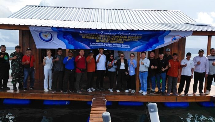 Ditjen PB Kementerian Kelautan dan Perikanan Survei Usaha Perikanan Budidaya di Gugus Teluk Kangean Sumenep