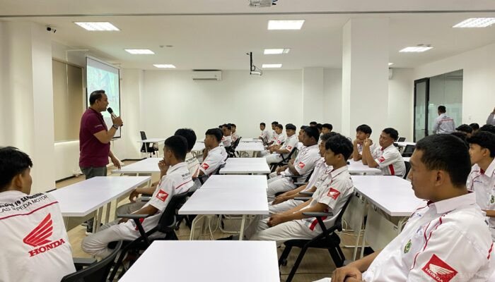 Astra Motor Kaltim 2 Fasilitasi Pembekalan Siswa SMK Mitra Binaan Astra Honda Lewat Coaching Industri