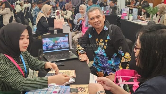 Kadisparbud Jember Kenalkan Desa Wisata Adat Arjasa Hyang Argopuro Travel Mart di Jakarta
