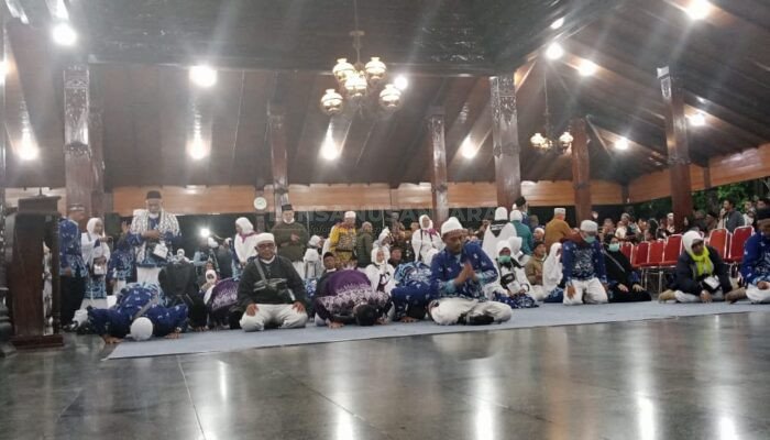 326 Jemaah Haji Kloter Tiga Asal Banjarnegara Tiba di Pendopo Dipayudha Adigraha, Sekda: Semoga Membawa Manfaat