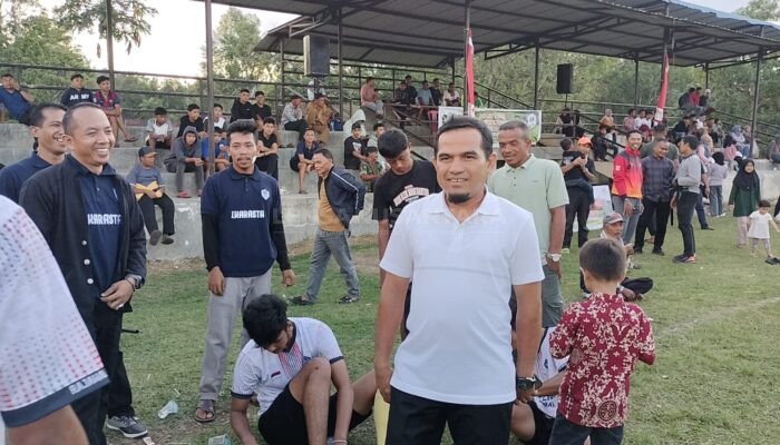 Disaksikan Wakil Bupati Solok, Sumando FC Sukses Masuk Final di Ikarasta Cup 2025