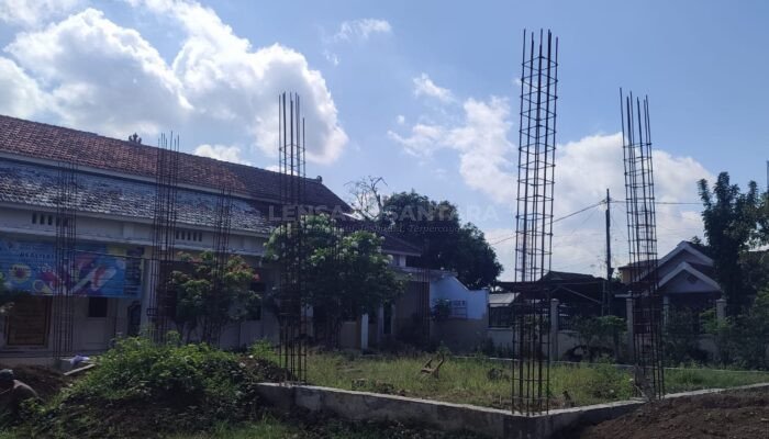 Proyek Pembangunan Rehab Pendopo Desa Pecoro Jember Mangkrak