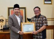 Raih Banyak Penghargaan, Gus Fawait Fokus Tingkatkan Kesejahteraan Masyarakat Jember