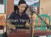 Disabilitas Tuna Netra, Jamhadi Mamainkan Alat Kesenian Sunda “Kecapi”