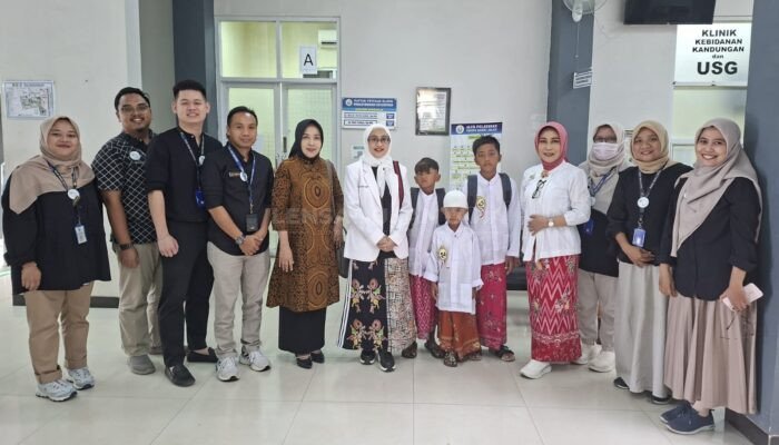 RSD Balung Sukseskan Program Gus’e Peduli Kesehatan 65 Anak Ikut Khitanan Masal