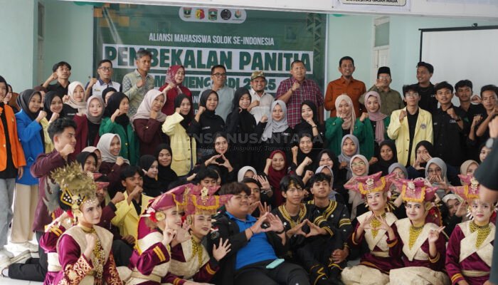 Wakil Bupati Solok hadiri Pembekalan Aliansi Mahasiswa Solok Mengabdi 5 di Lubuk Selasih