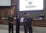 Pandangan Umum F – Golkar dan F- Gerindra DPRD Pangandaran, Tentang Raperda P2APBD TA- 2024