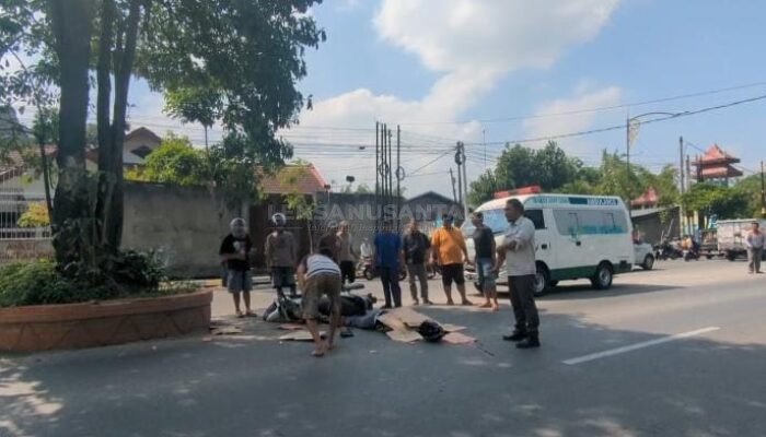 Terlindas Truk di Jalan Raya Madiun-Ponorogo, Pengendara Motor Tewas di Tempat