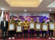 SMSI Sematkan Anugerah Pin Emas Kepada Jaksa Agung RI ST Burhanuddin