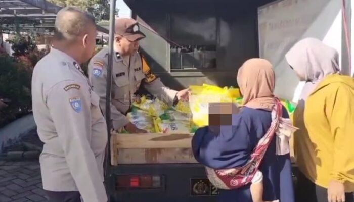 Polsek Pakusari Jember Gelar Gerakan Pangan Murah 1.1 Ton Beras SPHP Terjual