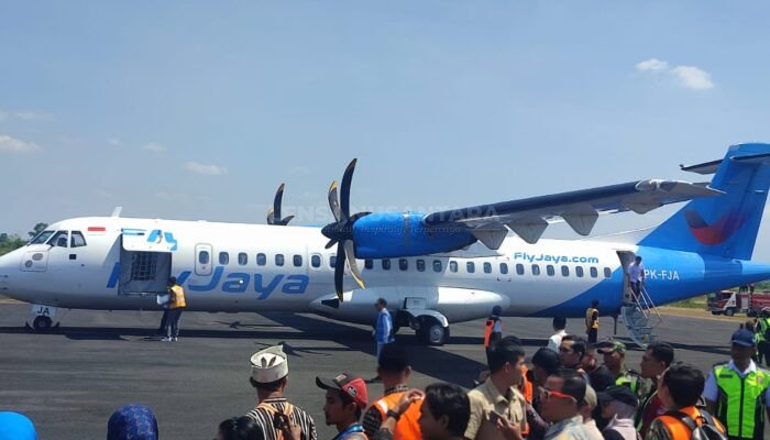 Momen HUT RI ke-80, Bupati Jember Soft Launching Pesawat Fly Jaya Rute Jember – Jakarta Tanpa Transit