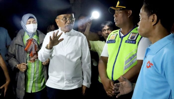 Gercep, Bupati Simalungun Tinjau Langsung Kebakaran Pasar Tradisional di Kecamatan Dolok Batu Nanggar