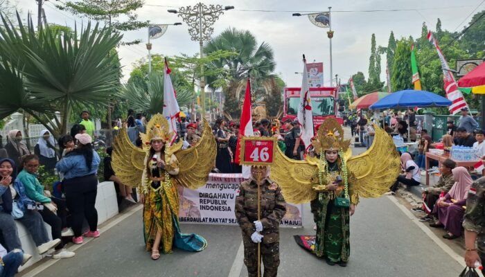 Puluhan Anggota Satgas Tampil Kompak, Grib Jaya Samarinda Warnai Pawai Pembangunan HUT RI ke-80