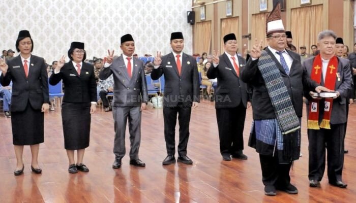 Bupati Anton Lantik Mixnon Andreas Simamora Sebagai Sekda Simalungun