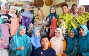 Ketua Tim Penggerak PKK Prov Riau Sambangi Sekretariat Dekranasda Kuansing