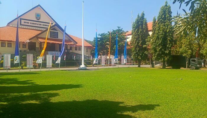 Seribu Parsonel Gabungan Dikerahkan Jaga Keamanan Demonstrasi di Rembang