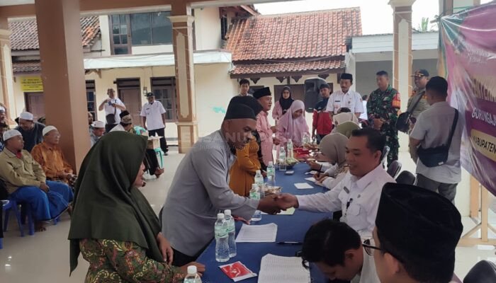 Bupati Jember Tepati Janji Politiknya, Insentif Guru Ngaji dan Modin Cair Tanpa Antri di Bank