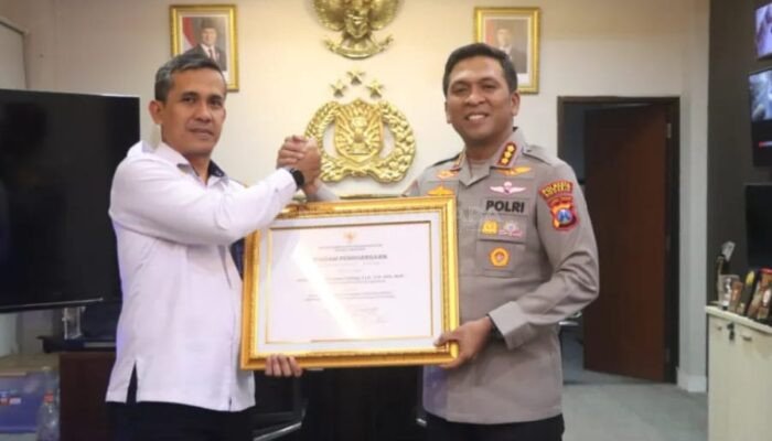 Kapolresta Sidoarjo Dianugerahi Penghargaan Atas Program Ketahanan Pangan Nasional