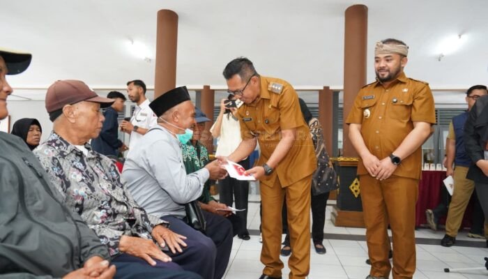 Pemerintah Kota Batu Salurkan Bantuan PKH Plus untuk 146 Warga Kecamatan Bumiaji