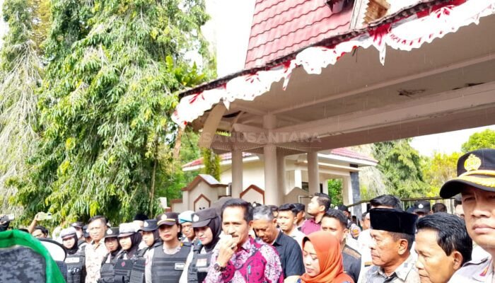 Ketua DPRD Kobar Apresiasi Aksi Damai Mahasiswa dan Masyarakat Sipil