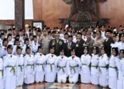 Mahfut Tekankan Nasionalisme dalam Pengukuhan Paskibraka Kabupaten Blitar 2025