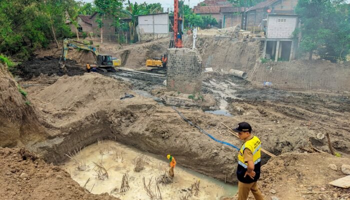 DPRD Madiun Temukan Deviasi dan Surplus Progres di Proyek Jembatan Klumutan dan Jalan Bajulan–Kenongorejo
