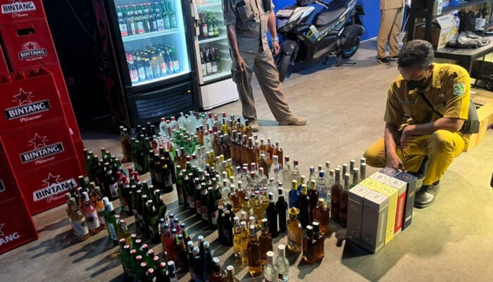 Satpol PP Kabupaten Pasuruan Tertibkan Toko Penjual “Miras” di Pandaan