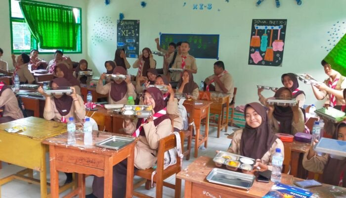 Dua Dapur SPPG Ditutup Sementara, SMAN 1 Panji Situbondo Berharap MBG Dilanjutkan