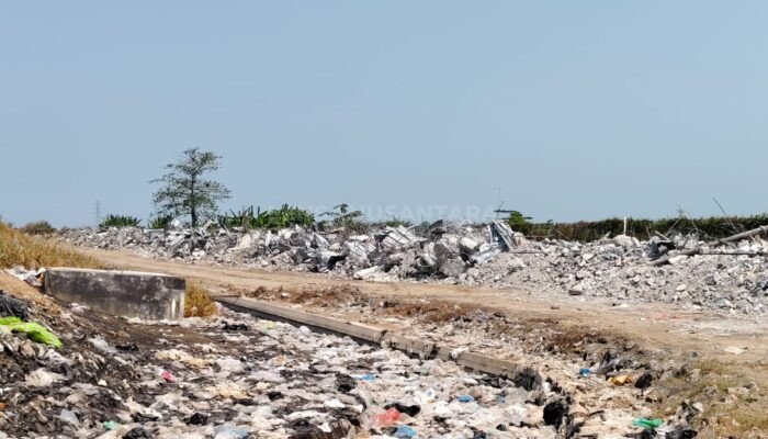 327 Truk Puing Reruntuhan Ponpes Al-Khoziny Disimpan ke TPA Jabon, Total 1.262 Ton Material Ditangani DLH Sidoarjo