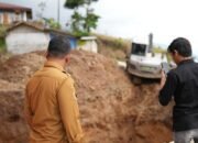 Tanggapi Keluhan Masyarakat, Bupati Solok Turun Langsung Lihat Kondisi Jalan