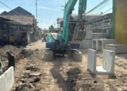 Jalan Kureksari–Kepuhkiriman Sidoarjo Diperkuat Beton, Warga Waru Bernapas Lega